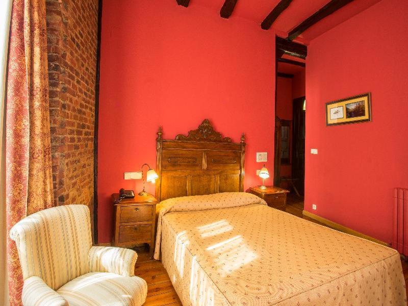 לאון Hotel La Posada Regia חדר תמונה
